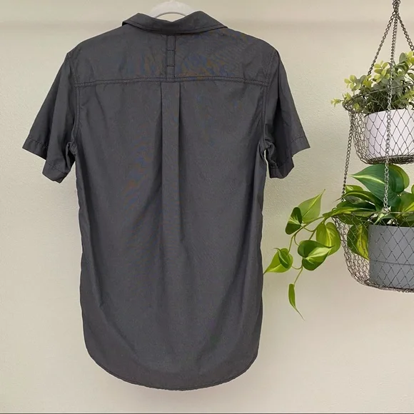 The North Face Weathered Black Short Sleeve Monanock Utility Shirt - Picture 3 of 4